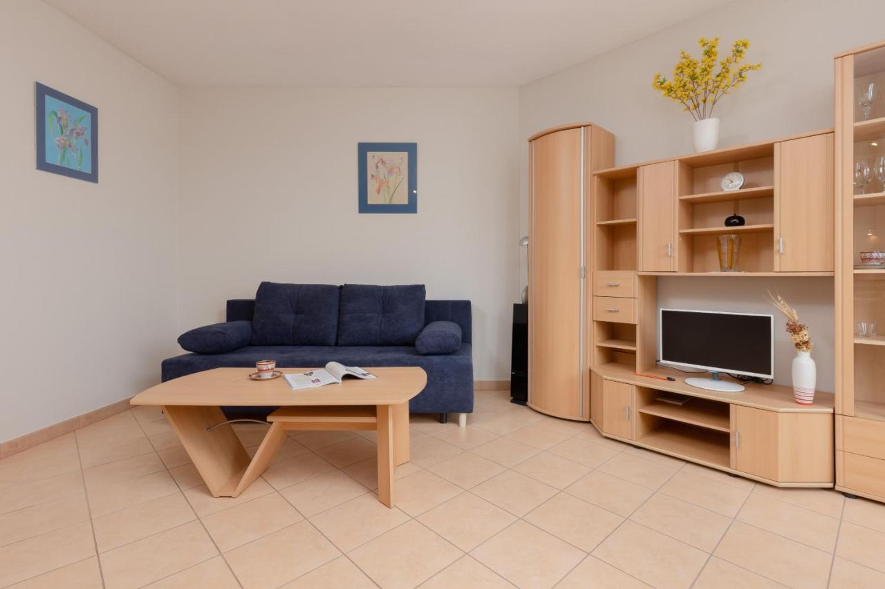 Pejzazowa Apartment Metro Wilanowska Mokotow By Noclegi Renters Varsovie Extérieur photo